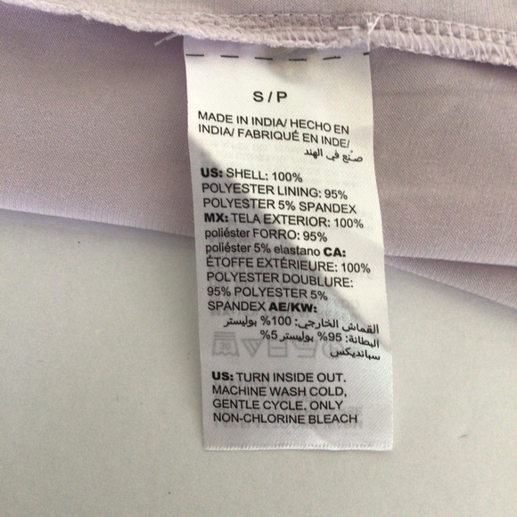 WHITE HOUSE BLACK MARKET EMBELLISHED TANK TOP SMALL - Picture 16 of 16